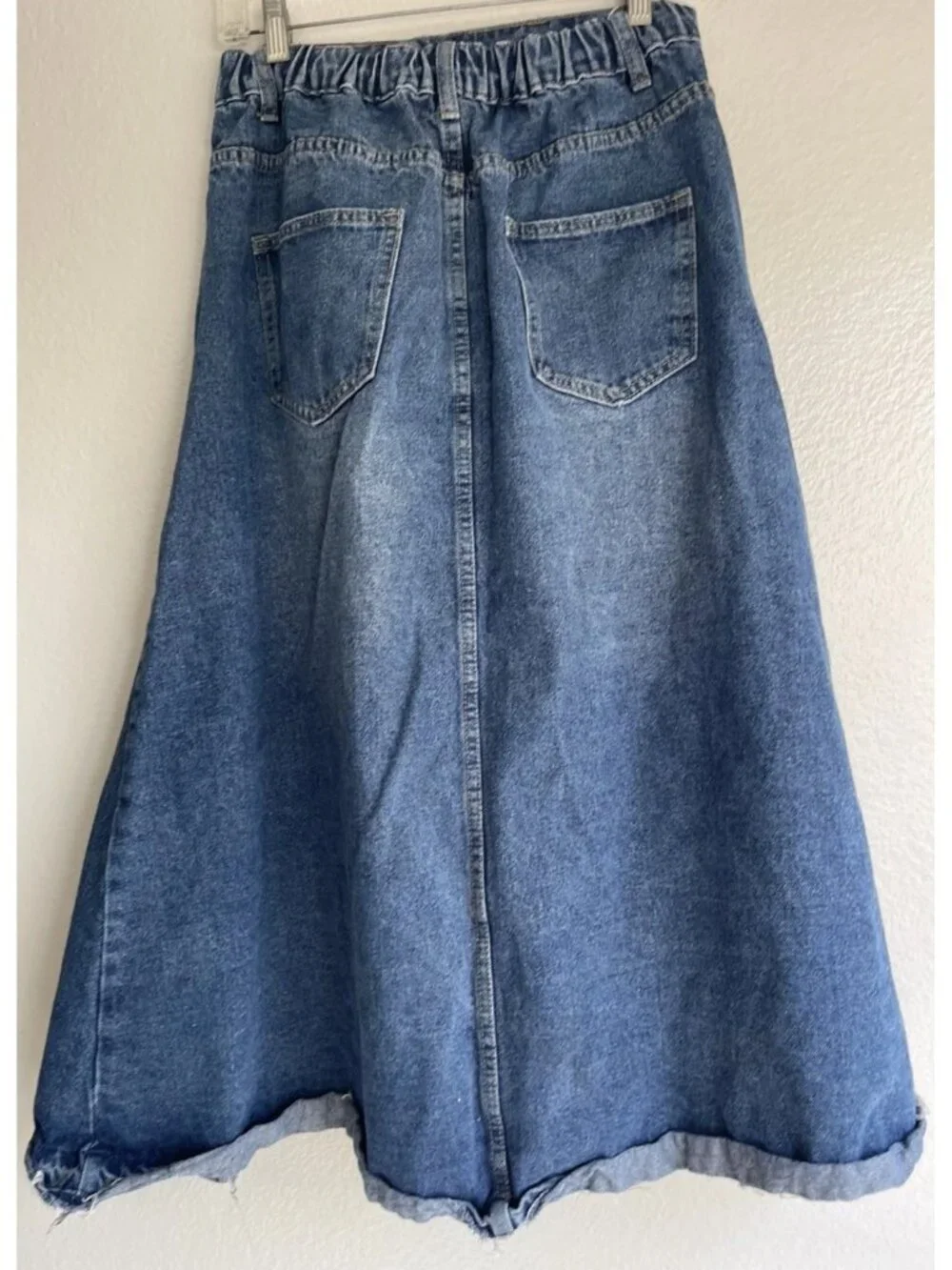 Vintage Beigy Collection medium wash cotton denim Long midi skirt raw hem Sz M